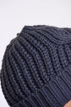 Load image into Gallery viewer, Rino &amp; Pelle Aaf chunky rib detachable pom pom beanie Night Grey
