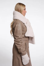 Load image into Gallery viewer, Rino &amp; Pelle Asho teddy scarf Birch
