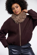 Load image into Gallery viewer, Rino &amp; Pelle Banu faux fur magnet scarf Mocha Latte
