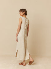 Load image into Gallery viewer, Indi &amp; Cold Button back linen tunic maxi dress Natural
