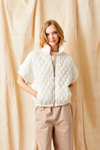 Load image into Gallery viewer, SUZY D Charlston quilted short sleeve jacket Buttermilk - CW CW 
