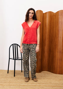 FRNCH Kukicha Vneck button through knit vest Rouge