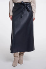 Load image into Gallery viewer, Rino &amp; Pelle Chelsea faux leather skirt Dark Navy
