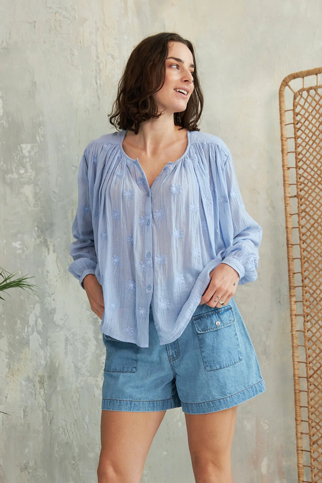 Chico Soleil Lolla palm embroidery blouse Bluish