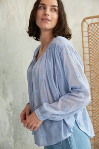 Chico Soleil Lolla palm embroidery blouse Bluish