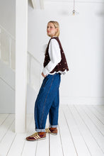 Load image into Gallery viewer, Bonté Estelle embroidered &amp; scallop edge gilet Chocolate
