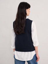 Load image into Gallery viewer, Seasalt East view vest Maritime
