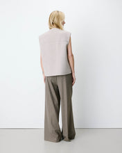 Load image into Gallery viewer, Grace &amp; Mila Adagio tailored gilet Sable
