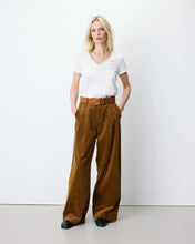Load image into Gallery viewer, Grace &amp; Mila Abriel wide leg corduroy trouser Coffee
