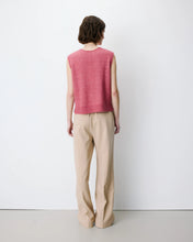 Load image into Gallery viewer, Grace &amp; Mila Nars knit waistcoat Blush
