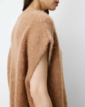 Load image into Gallery viewer, Grace &amp; Mila Addison oversized knit waistcoat Camel

