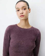 Load image into Gallery viewer, Grace &amp; Mila Auryn fitted fluffy rib sweater Aubergine

