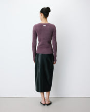 Load image into Gallery viewer, Grace &amp; Mila Auryn fitted fluffy rib sweater Aubergine
