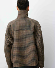 Load image into Gallery viewer, Grace &amp; Mila Arthur hondstooth tweed jacket Coffee
