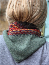 Load image into Gallery viewer, Eribe Fairisle  merino wool neckerchief Braemer Oakley
