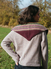 Load image into Gallery viewer, Eribe Fairisle merino neckerchief Tyrian Thistle
