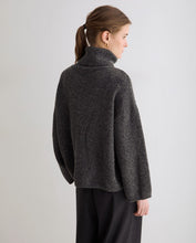 Load image into Gallery viewer, Yerse Oversized textured roll neck knit Lead
