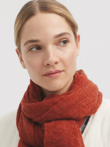 Nice Things Cosy scarf Dark Orange