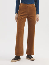 Load image into Gallery viewer, Nice Things Bubble cord classic trouser Tan
