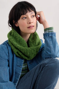 Seasalt Handweaver snood Grassland