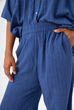Load image into Gallery viewer, Chico Soleil Curtis textured fluid trouser Blue Drone - CW CW 
