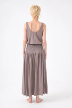 Load image into Gallery viewer, Chico Soleil Wendy jersey shirred waist skirt Gris Stoneware - CW CW 
