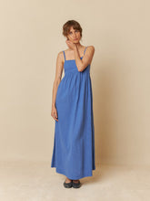 Load image into Gallery viewer, Indi &amp; Cold strappy bow back maxi dress Azul
