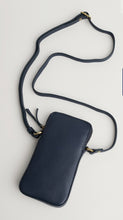 Load image into Gallery viewer, Seasalt Kenwyn phone bag Maritime
