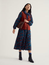 Load image into Gallery viewer, Seasalt Incoming tide gilet Dark Terracotta
