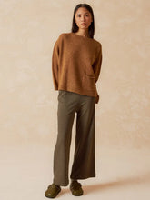 Load image into Gallery viewer, Indi &amp; Cold Patch pocket sweater Camel
