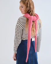 Load image into Gallery viewer, Compañia Fantastica Triangular knit scarf Pink
