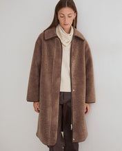Load image into Gallery viewer, Yerse Shearling effect coat zip coat Porcini
