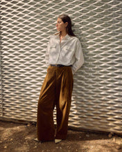 Load image into Gallery viewer, Grace &amp; Mila Abriel wide leg corduroy trouser Coffee
