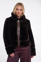 Load image into Gallery viewer, Rino &amp; Pelle Lambra short faux fur jacket Peated
