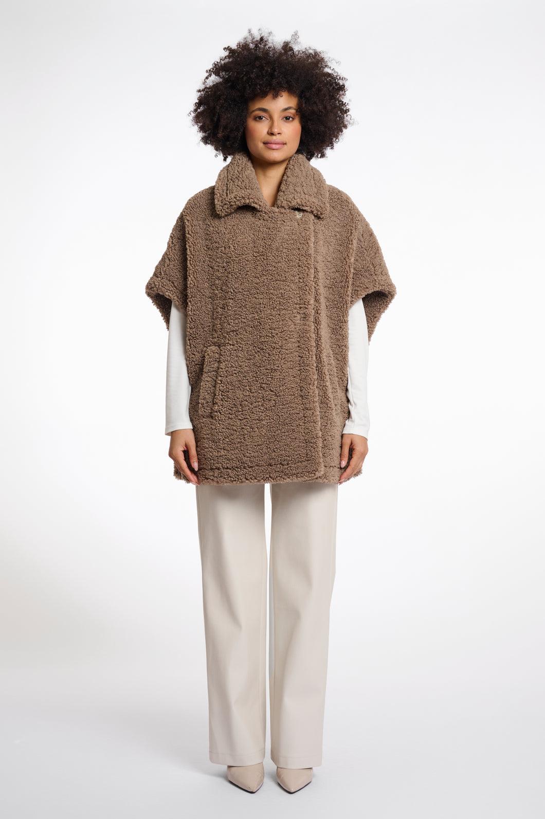 Rino & Pelle Luca teddy fur cape Toffee