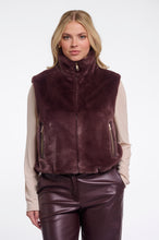 Load image into Gallery viewer, Rino &amp; Pelle Nikki faux fur zip detail waistcoat Chocolate bean
