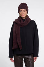Load image into Gallery viewer, Rino &amp; Pelle Otus scarf Fudge Cloak
