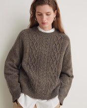 Load image into Gallery viewer, Yerse Cable merino nep yarn jumper Plumo
