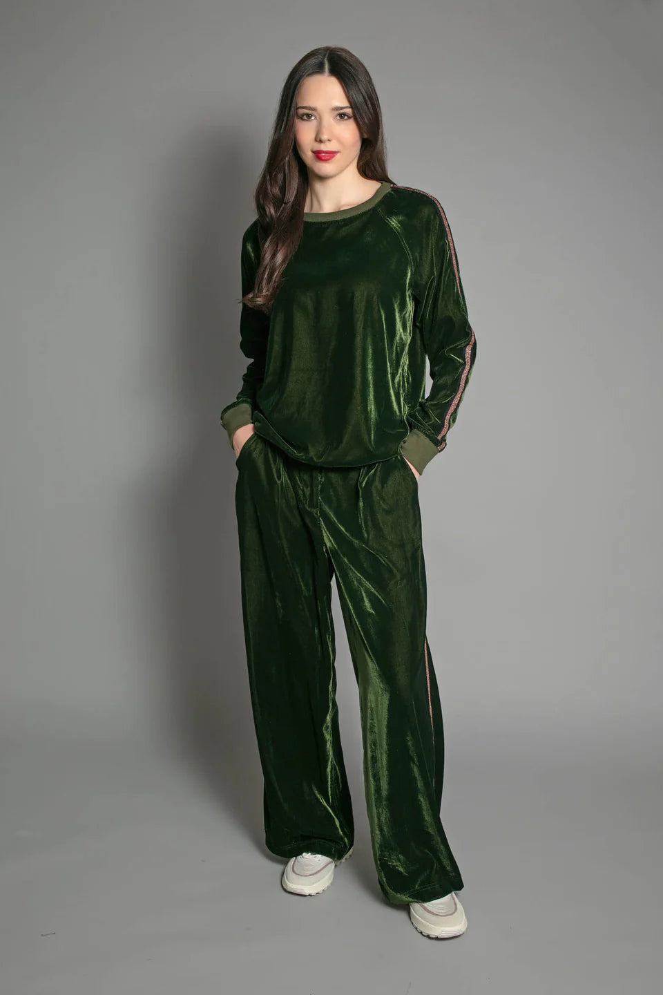 Nooki Phoenix luxe velvet trouser Olive