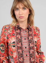 Load image into Gallery viewer, An'ge Sarina border print shirt Aubussy Red
