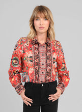 Load image into Gallery viewer, An'ge Sarina border print shirt Aubussy Red
