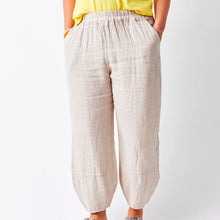 Load image into Gallery viewer, SUZY D Sicily carrot shape linen trousers Nude - CW CW 
