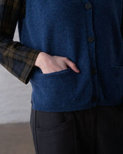 Load image into Gallery viewer, Bibico Freya merino wool vest Light Navy
