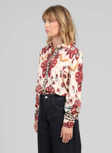 Load image into Gallery viewer, An'ge Sotiliane panel print shirt Tulipa Ecru
