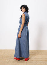 Load image into Gallery viewer, FRNCH Scarlet fine indigo woven stripe belted long dress Bleu marine
