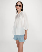 Load image into Gallery viewer, Grace &amp; Mila Vanille jacquard self stripe blouse Ivory - CW CW 
