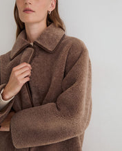 Load image into Gallery viewer, Yerse Shearling effect coat zip coat Porcini
