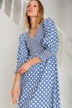 Load image into Gallery viewer, Bonté Troy geometric print shirred bodice and cuff dress Blue White
