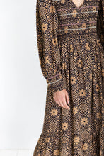 Load image into Gallery viewer, Bonté Troy graphic star print ruched dress Midnight Sand
