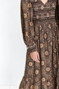 Bonté Troy graphic star print ruched dress Midnight Sand